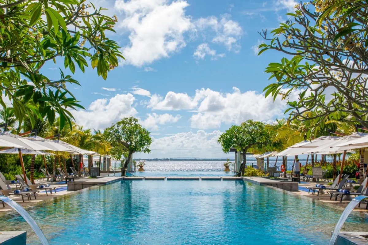 Crimson Resort and Spa Mactan, Mactan Island, Cebu.