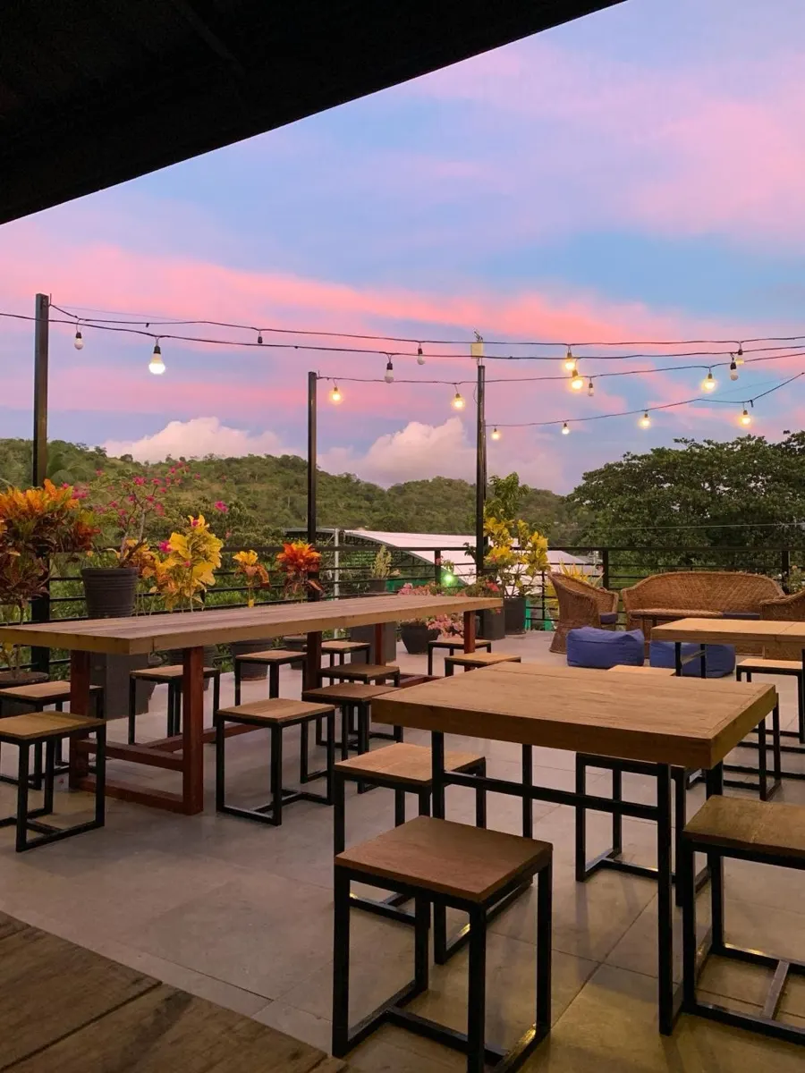 Dayon Hostel, Coron town, Coron.