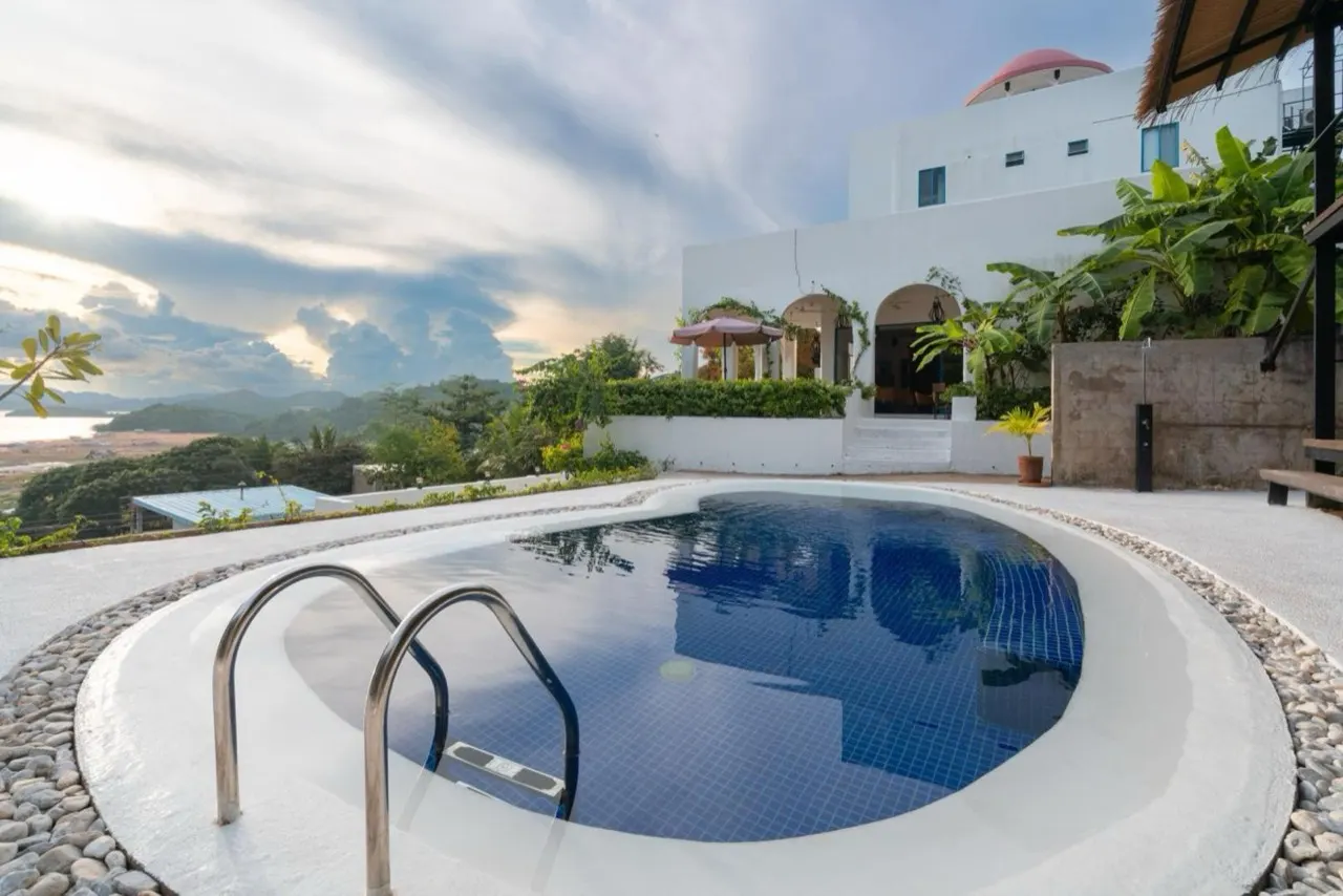 Hop Hostel, Coron town, Coron.