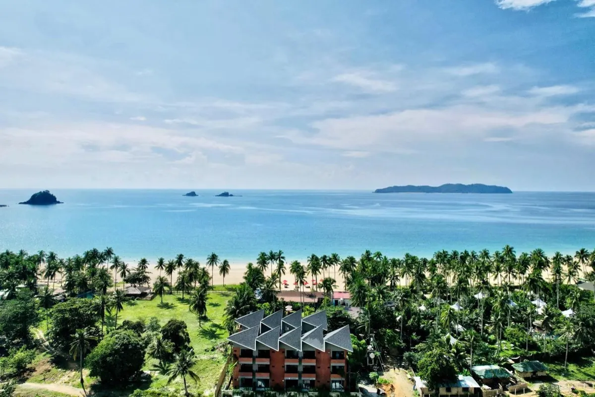 Nacpan Beach Resort, Nacpan Beach, El Nido.
