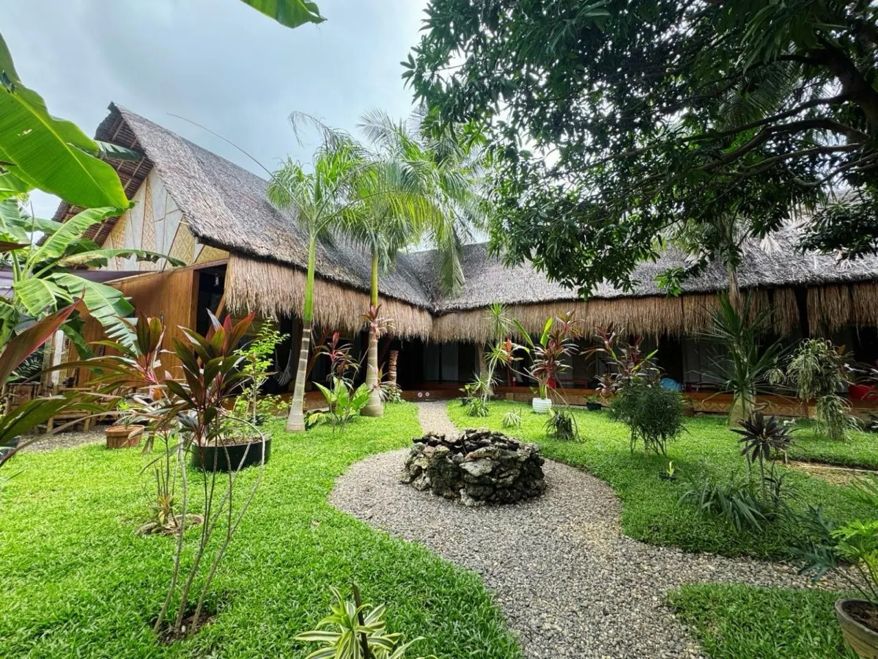 Nautilus Hostel & Hammocks, Panglao, Bohol.