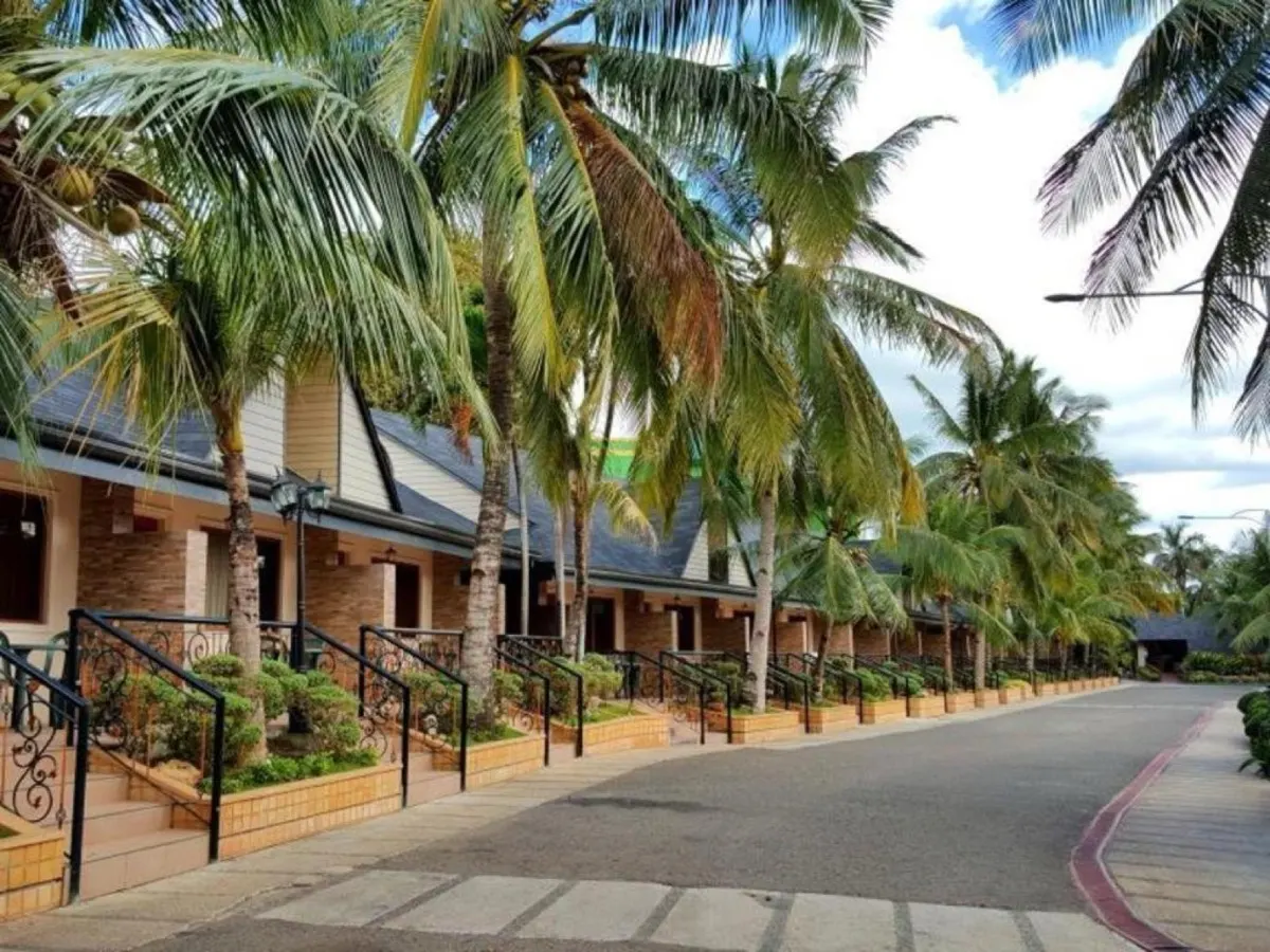 Bohol Tropics Resort, Tagbilaran City, Bohol.