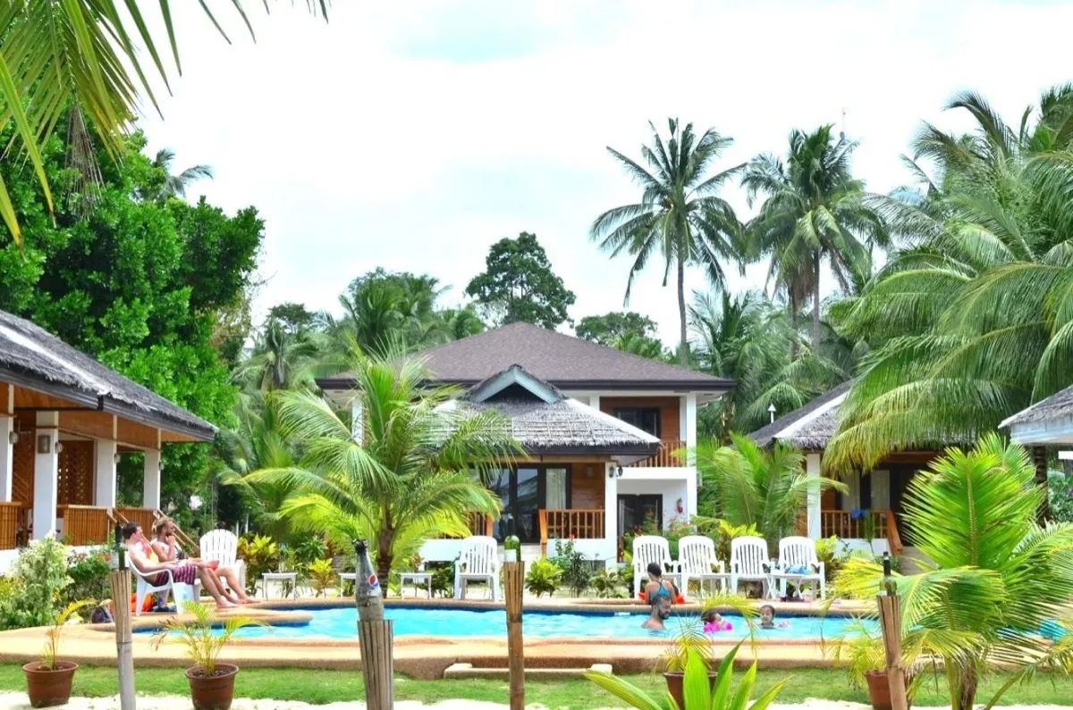 White Villas Resort, Solangon, San Juan, Siquijor.